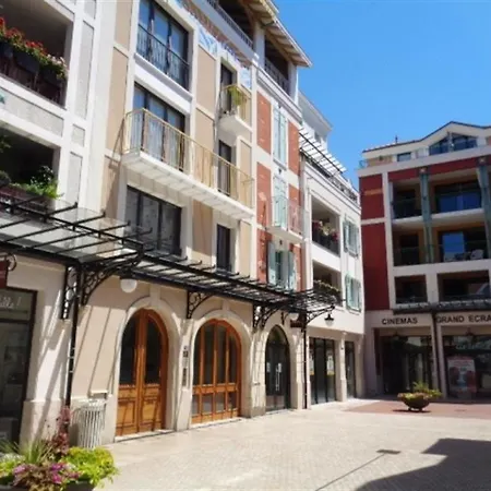 Apartamento T2 En Centre Ville *